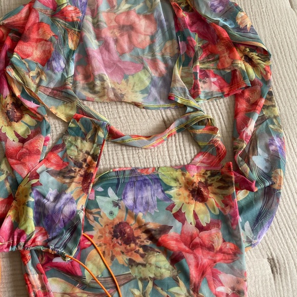 Floral sheer swimsuit set - Picture 2 of 2